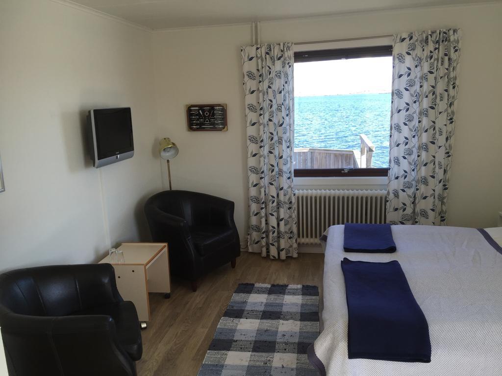 Hotell Fisketangen Kungshamn Zimmer foto
