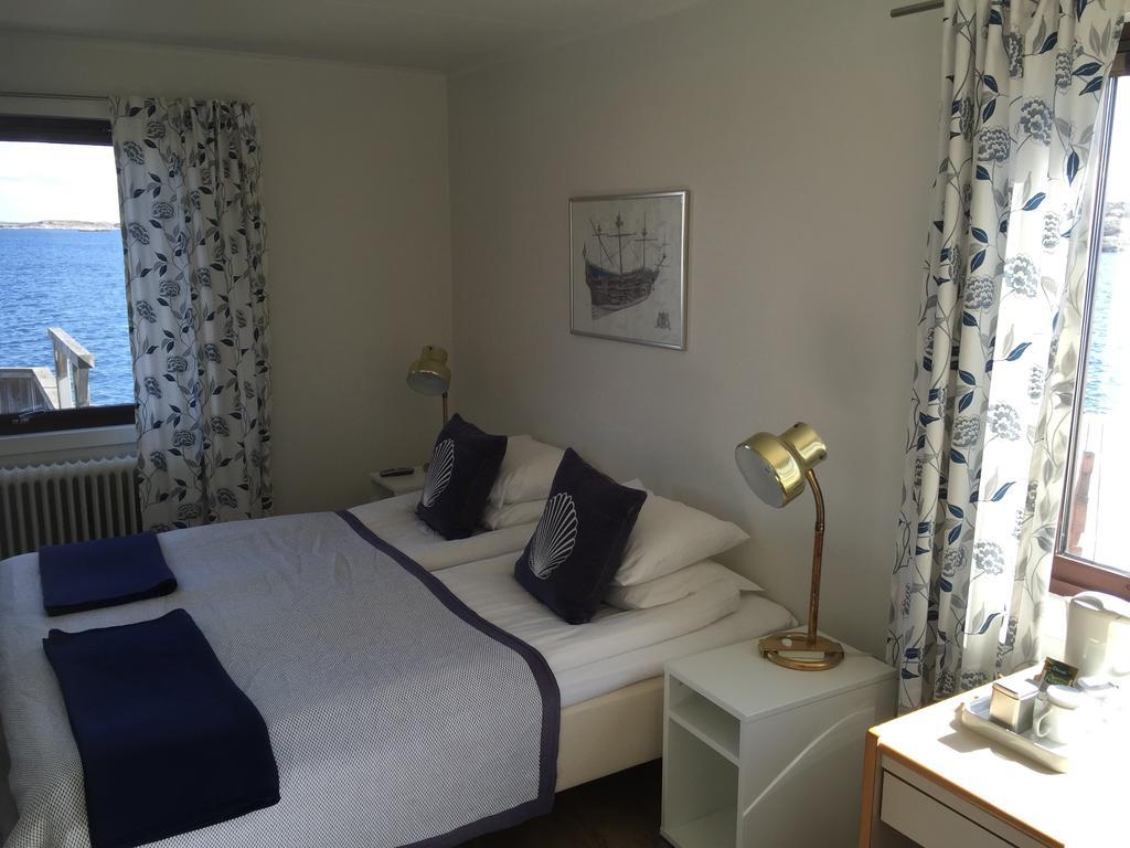 Hotell Fisketangen Kungshamn Zimmer foto